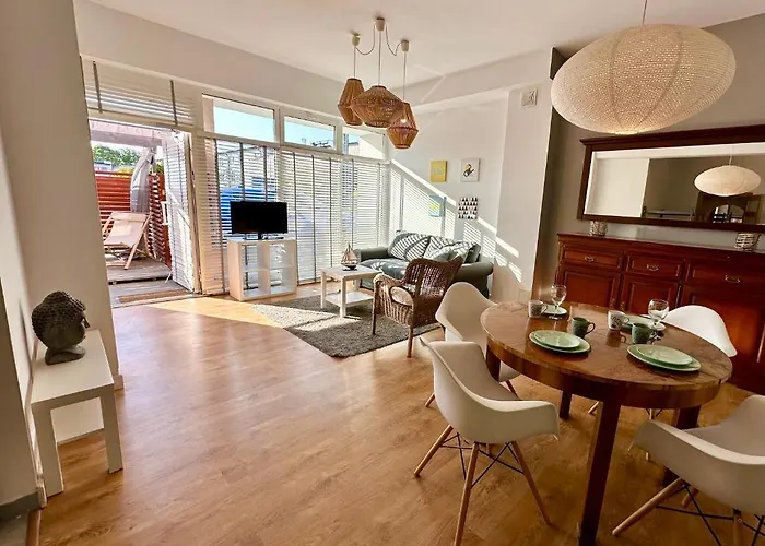 Sunset Apartments Darlowko アパート ダルウフコ